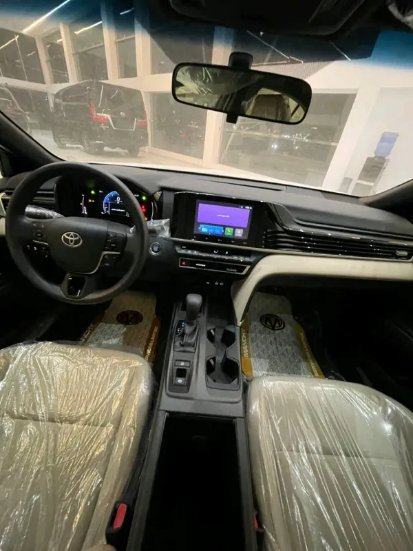 Thumbnail 5 of 2025 TOYOTA Camry