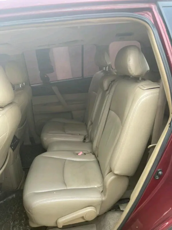 Thumbnail 6 of 2010 Toyota Highlander limited