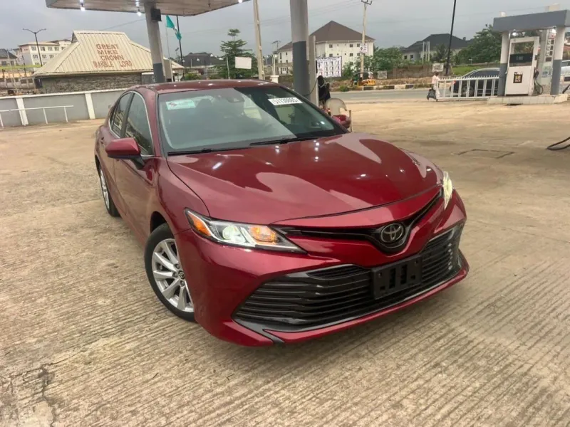 Main image of 2020 Toyota Camry LE