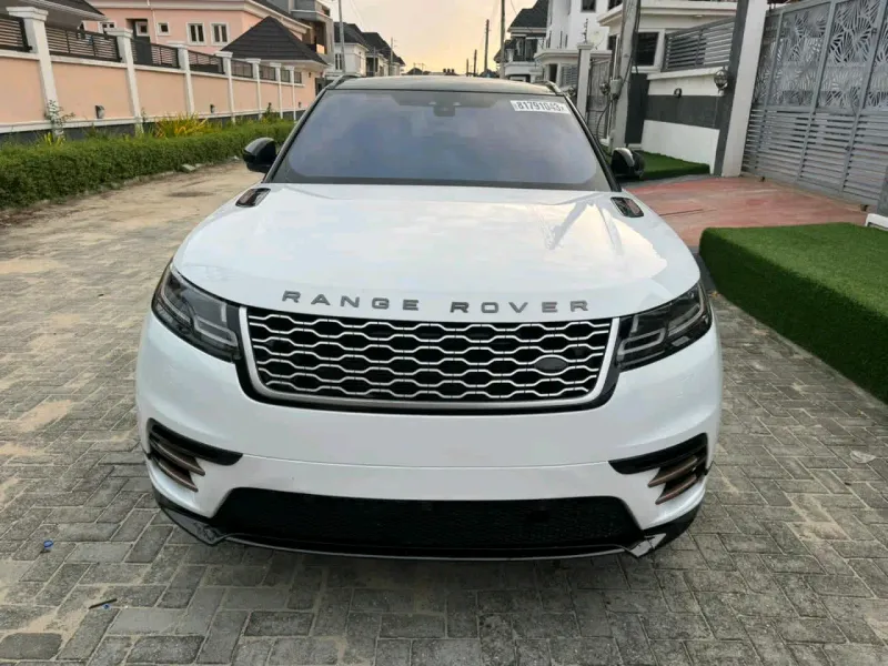 Main image of 2018 LAND ROVER Range Rover Velar
