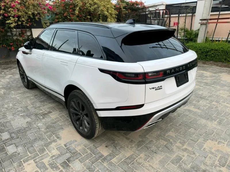 Thumbnail 4 of 2018 LAND ROVER Range Rover Velar