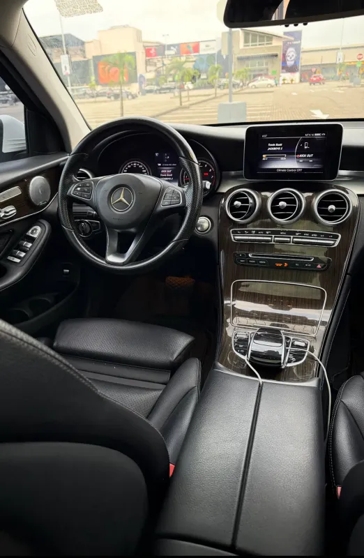 Thumbnail 3 of 2016 MERCEDES-BENZ GLC-Class