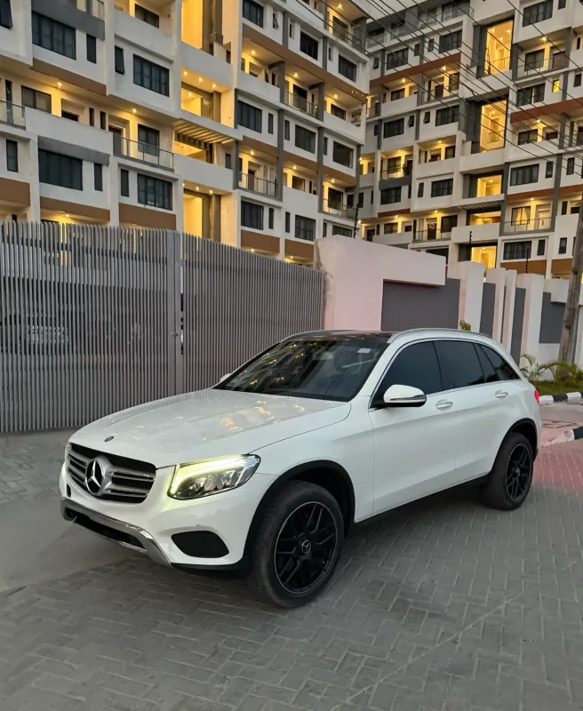 Thumbnail 5 of 2016 MERCEDES-BENZ GLC-Class