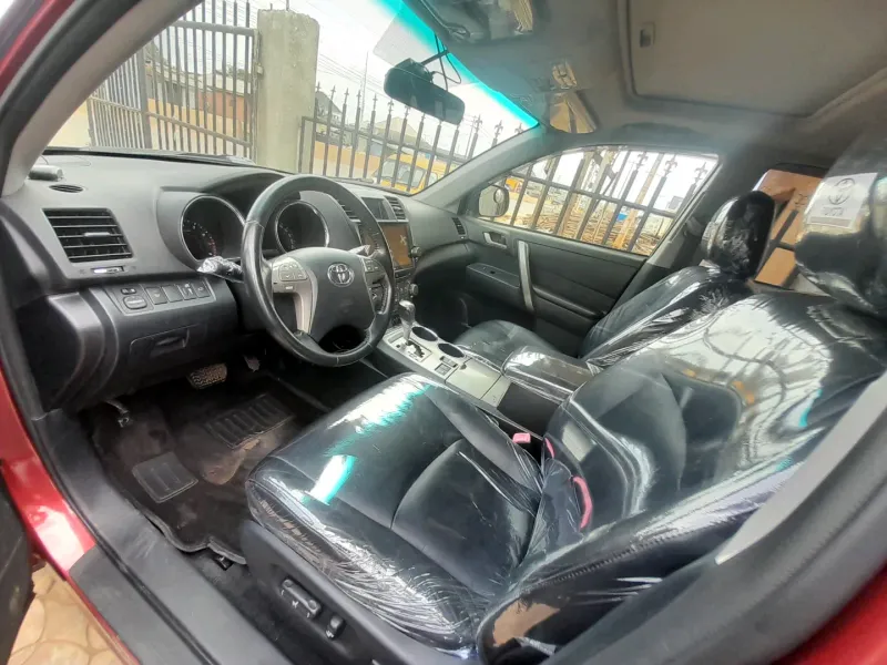 Thumbnail 4 of 2010 Toyota Highlander SPORT