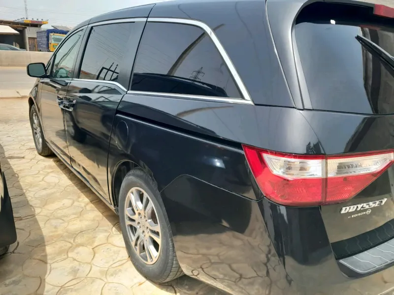 Thumbnail 8 of 2012 Honda Odyssey 2.4 Absolute 4WD