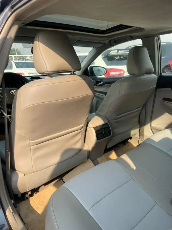 Thumbnail 6 of 2014 Toyota Camry XLE