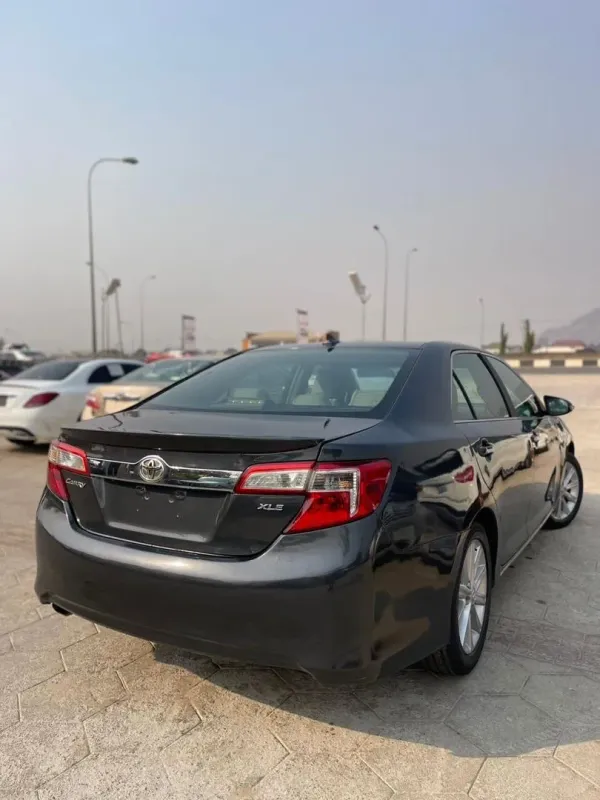 Thumbnail 7 of 2014 Toyota Camry XLE