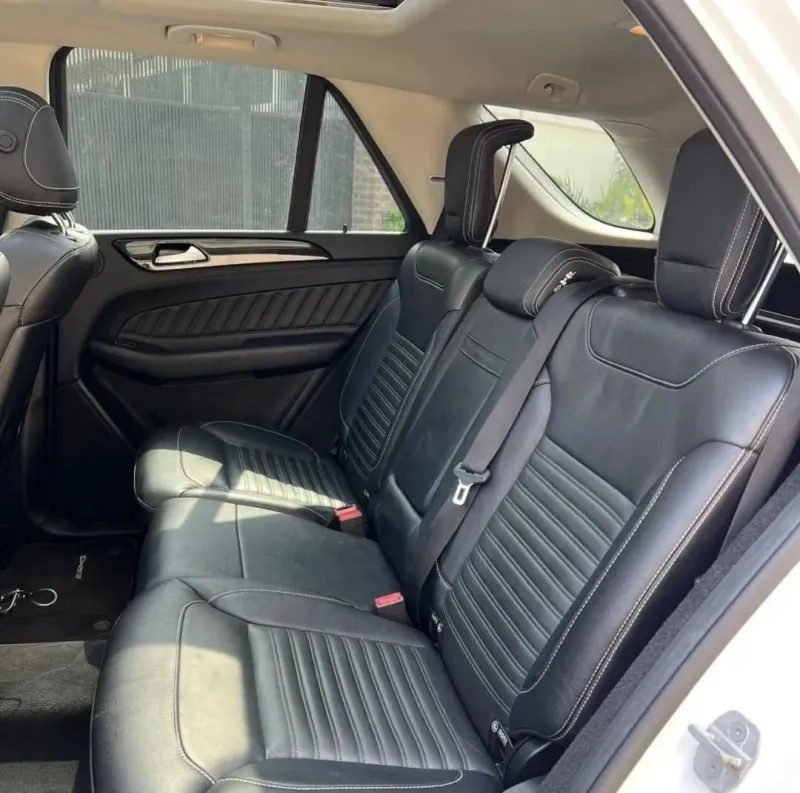 Thumbnail 4 of 2016 Mercedes-Benz GLE-Class