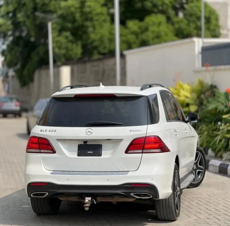 Thumbnail 8 of 2016 Mercedes-Benz GLE-Class