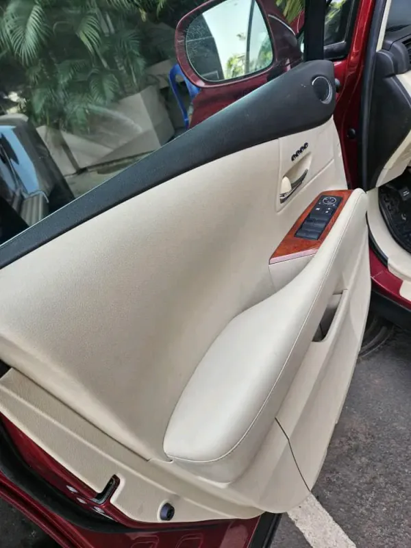 Thumbnail 5 of 2010 Lexus RX