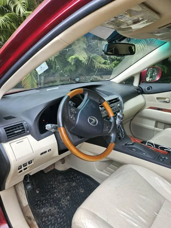 Thumbnail 7 of 2010 Lexus RX