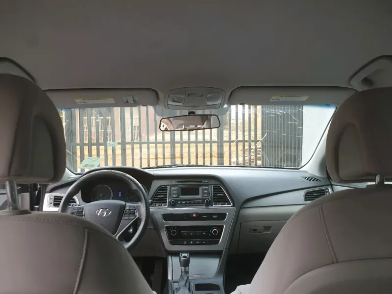 Main image of 2015 Hyundai Sonata se