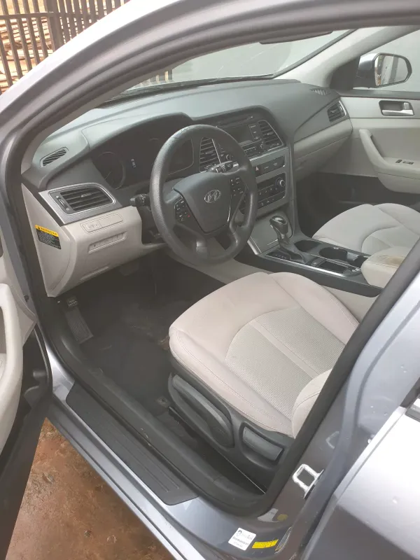 Thumbnail 5 of 2015 Hyundai Sonata se