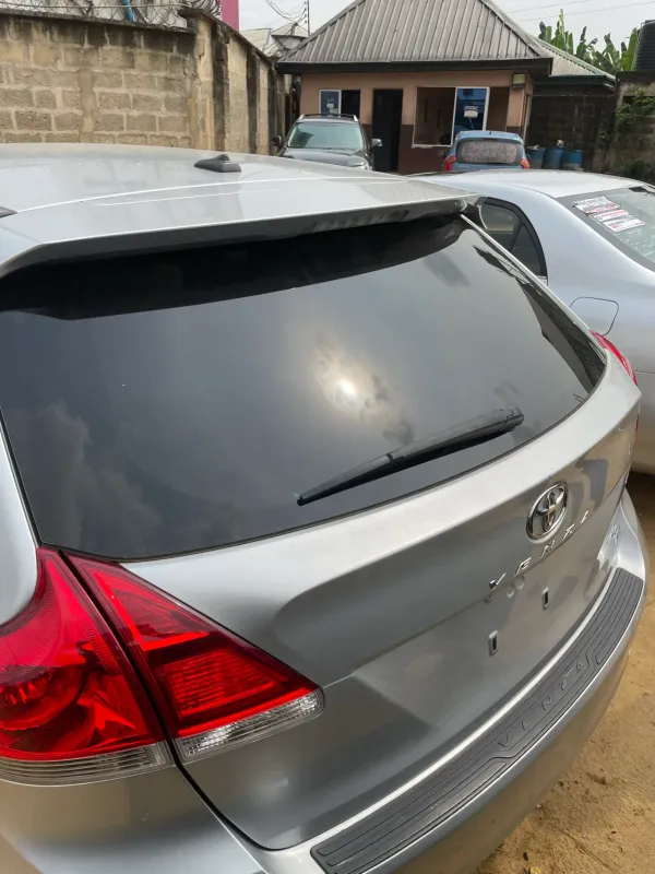 Thumbnail 5 of 2011 TOYOTA Venza