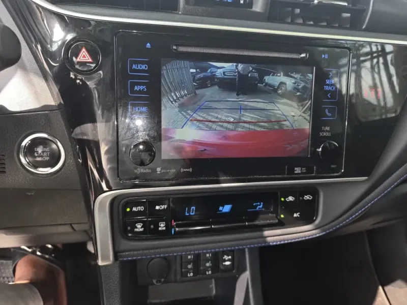 Thumbnail 9 of 2018 Toyota Corolla