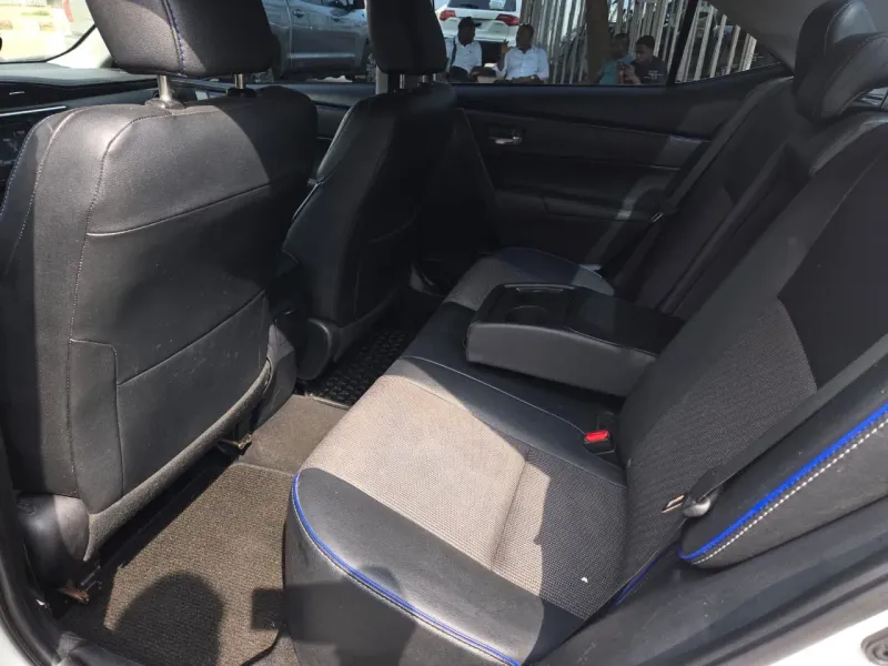 Thumbnail 16 of 2017 Toyota Corolla