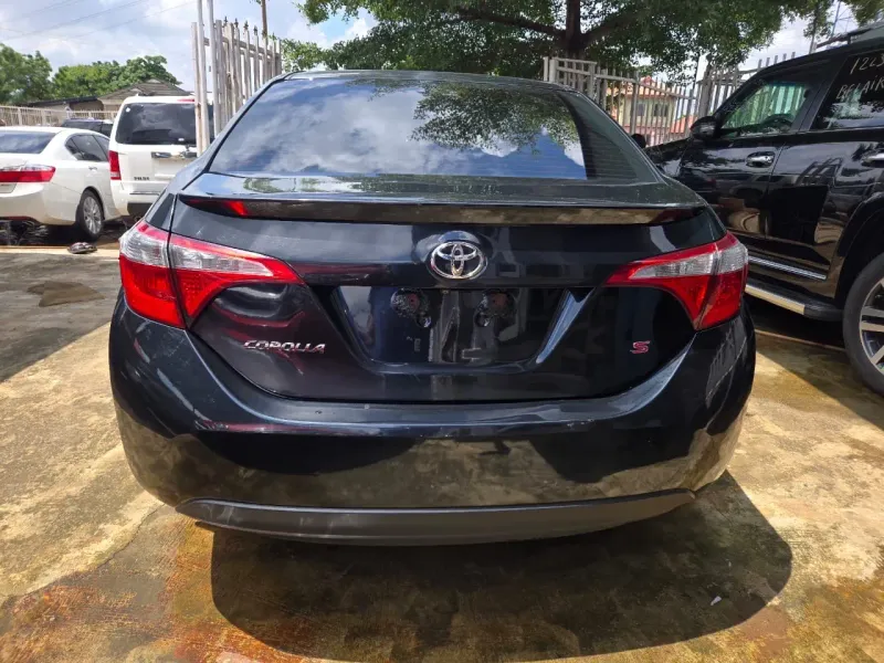 Thumbnail 3 of 2014 Toyota Corolla