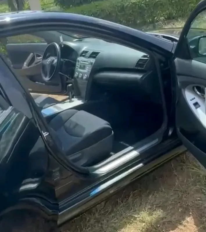 Thumbnail 4 of 2012 Toyota Camry XLE