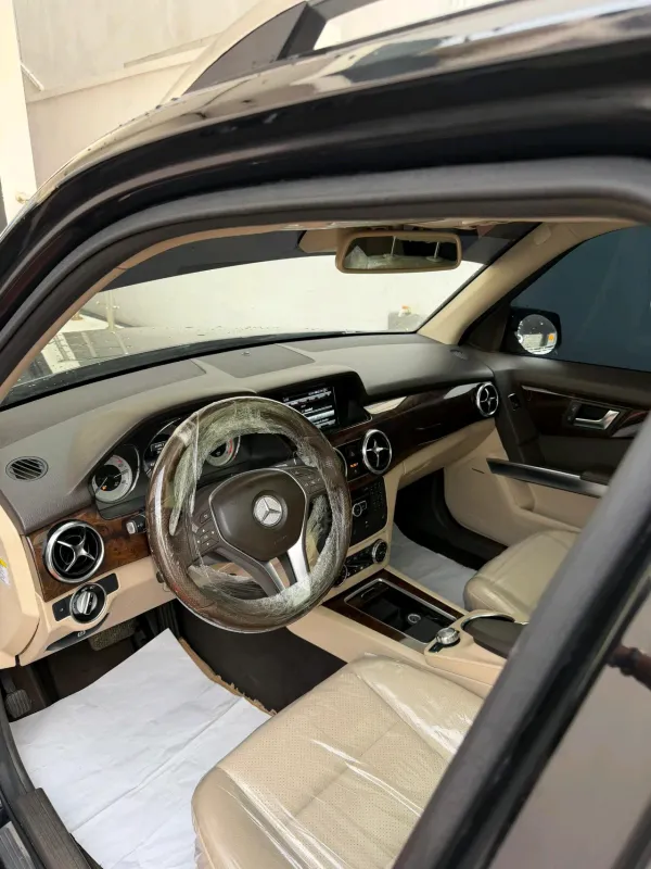 Thumbnail 4 of 2014 MERCEDES-BENZ GLK-Class GLC
