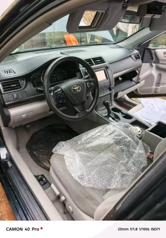 Thumbnail 3 of 2015 Toyota Camry LE