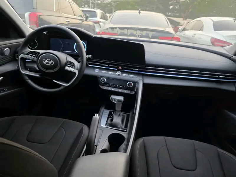 Thumbnail 13 of 2025 Hyundai Elantra