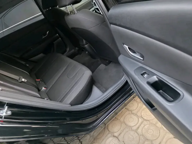 Thumbnail 16 of 2025 Hyundai Elantra