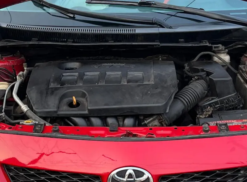 Thumbnail 4 of 2010 Toyota Corolla SE