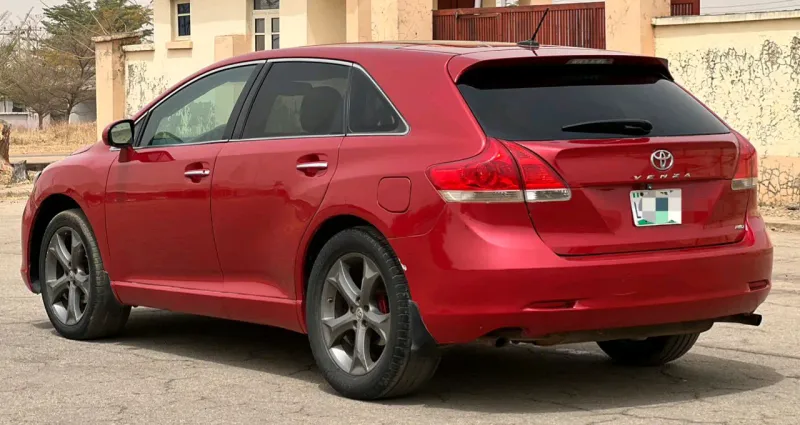 Main image of 2010 Toyota Venza awd