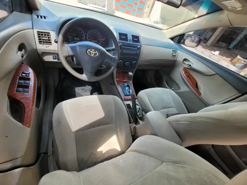 Thumbnail 3 of 2010 Toyota Corolla