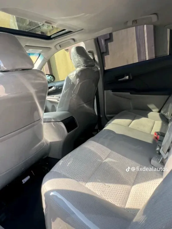 Thumbnail 8 of 2012 Toyota Camry LE