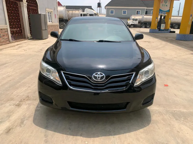 Main image of 2010 Toyota Camry LE