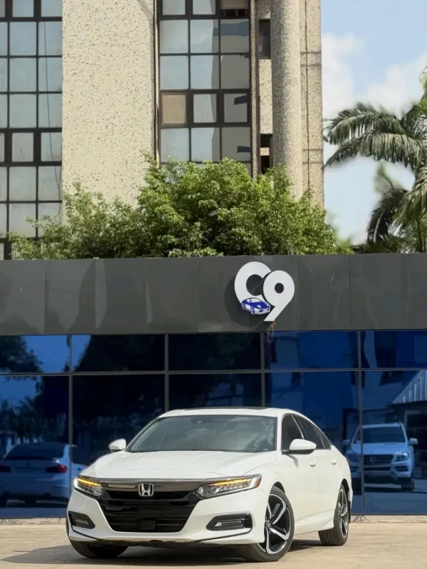 Thumbnail 2 of 2018 Honda Accord