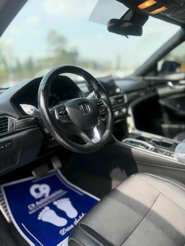 Thumbnail 4 of 2018 Honda Accord