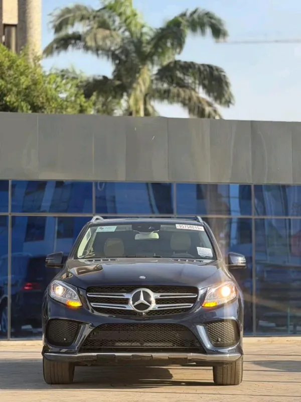 Main image of 2017 Mercedes-Benz GLE-Class