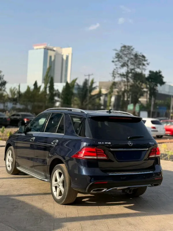 Thumbnail 7 of 2017 Mercedes-Benz GLE-Class