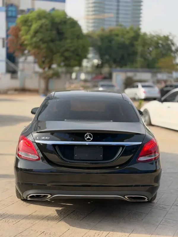 Thumbnail 8 of 2016 Mercedes-Benz C-Class