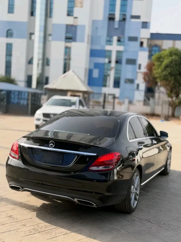 Thumbnail 9 of 2016 Mercedes-Benz C-Class