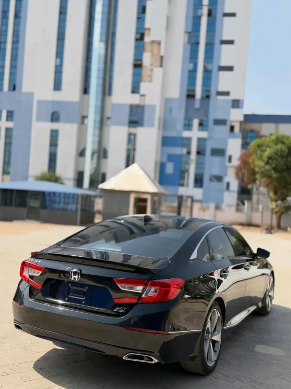 Thumbnail 9 of 2018 Honda Accord