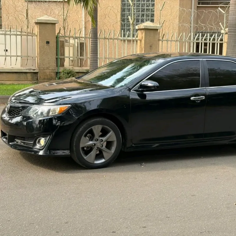 Thumbnail 2 of 2013 Toyota Camry