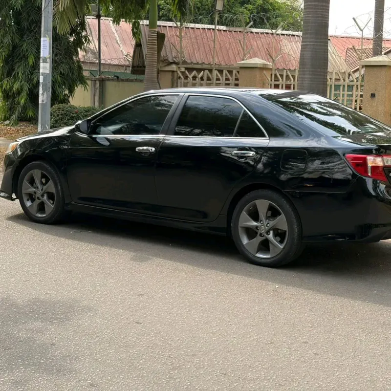 Thumbnail 3 of 2013 Toyota Camry