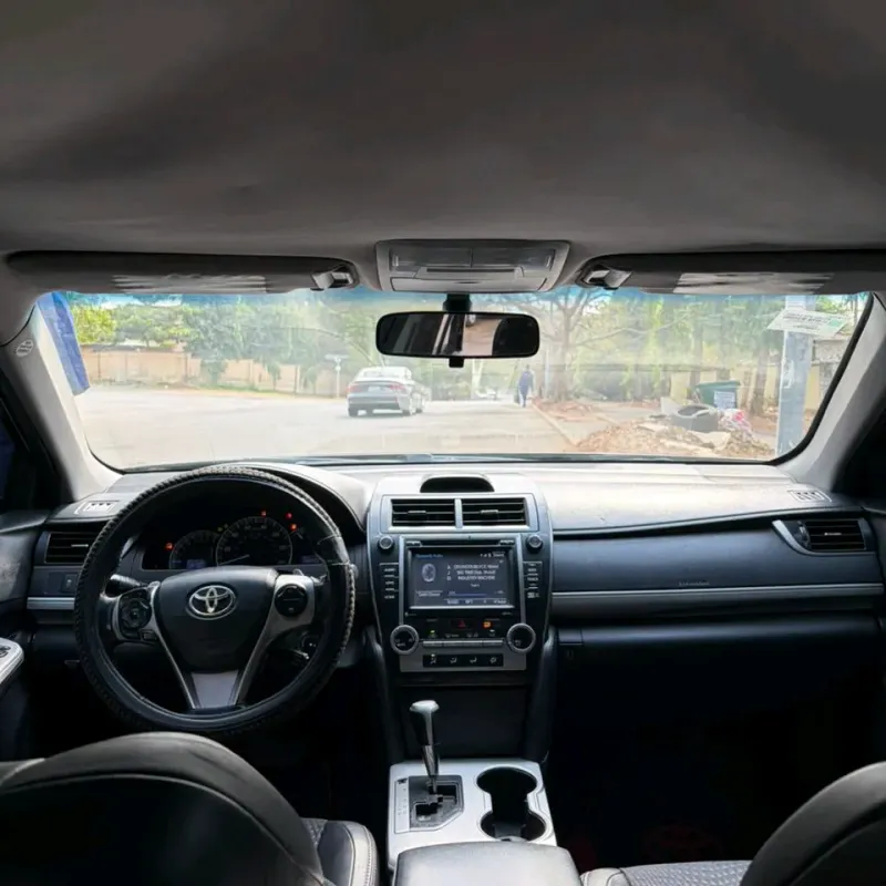 Thumbnail 4 of 2013 Toyota Camry