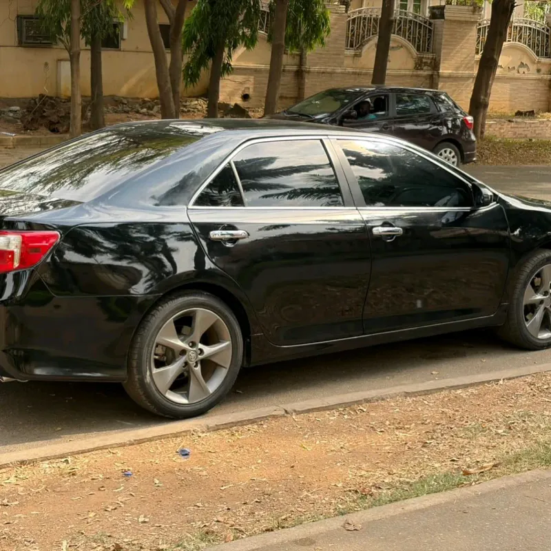 Thumbnail 6 of 2013 Toyota Camry