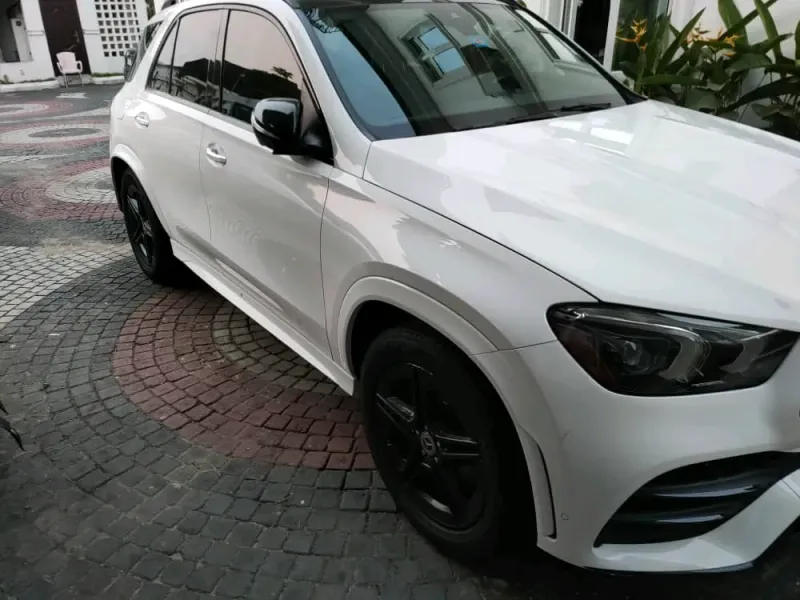 Thumbnail 4 of 2020 Mercedes-Benz GLE-Class