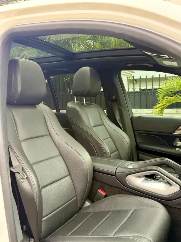 Thumbnail 12 of 2020 Mercedes-Benz GLE-Class