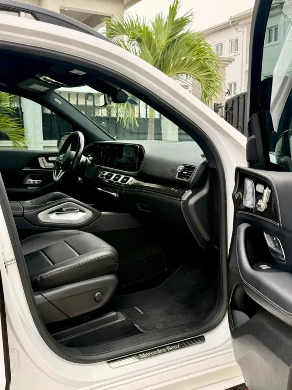 Thumbnail 13 of 2020 Mercedes-Benz GLE-Class