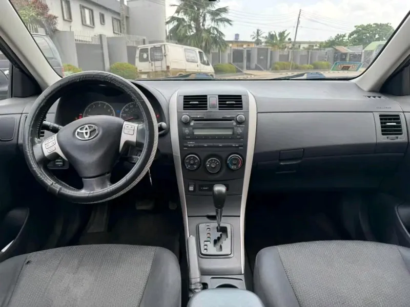 Thumbnail 4 of 2008 Toyota Corolla se