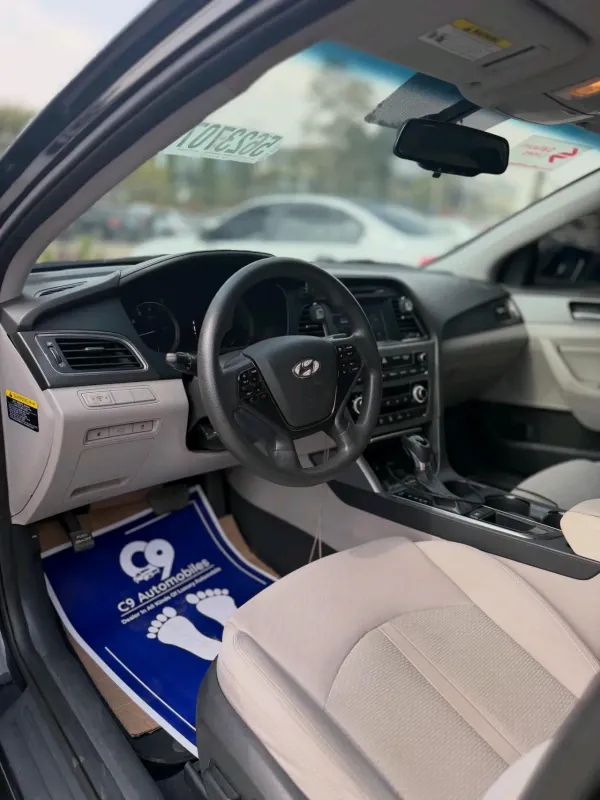 Thumbnail 2 of 2016 Hyundai Sonata