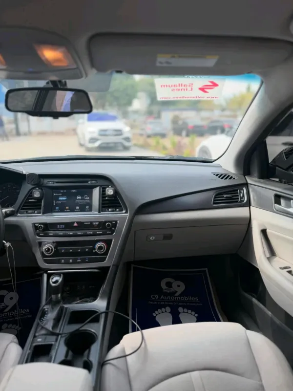 Thumbnail 3 of 2016 Hyundai Sonata