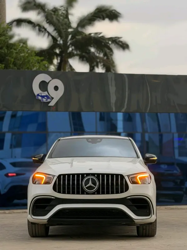 Main image of 2021 Mercedes-Benz GLE-Class