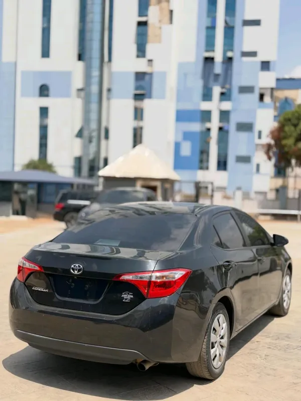 Thumbnail 9 of 2014 Toyota Corolla LE